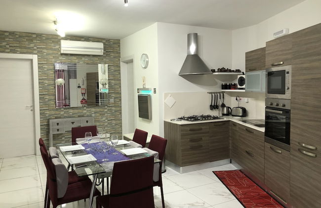 Sea View 2 Bed Apartment Close to Beach - Foto 14