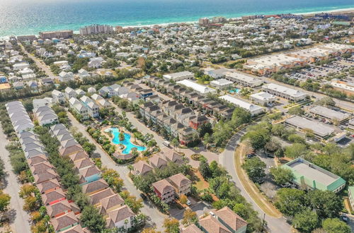 Photo 33 - Coral By Avantstay Gorgeous Three Story Home w/ Two Balconies