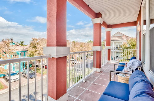 Photo 8 - Coral By Avantstay Gorgeous Three Story Home w/ Two Balconies