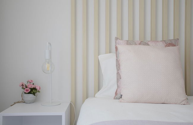 Liiiving -Luxury River View Apartment IV - Photo 18