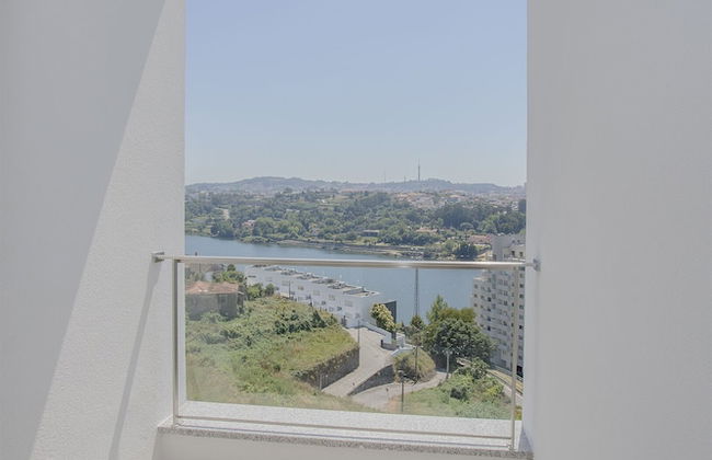 Liiiving -Luxury River View Apartment IV - Photo 53