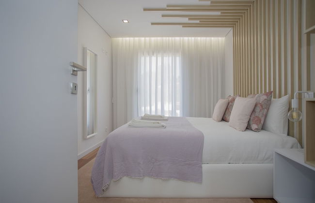 Liiiving -Luxury River View Apartment IV - Photo 16