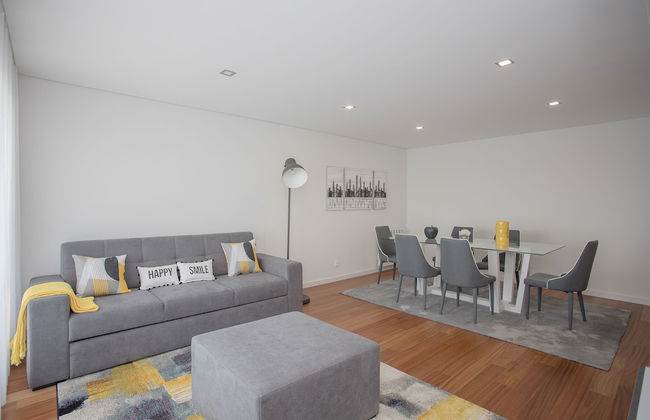 Liiiving -Luxury River View Apartment IV - Photo 32
