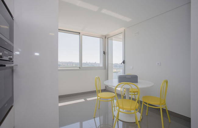 Liiiving -Luxury River View Apartment IV - Photo 22
