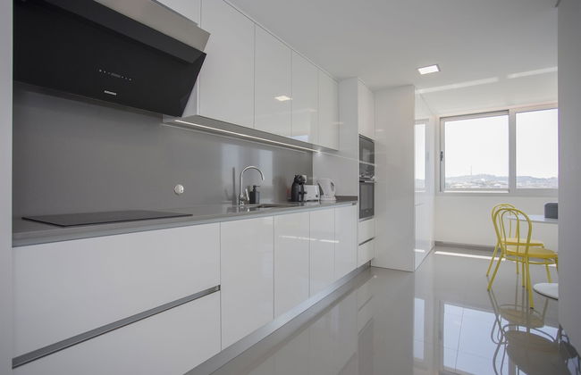 Liiiving -Luxury River View Apartment IV - Photo 25