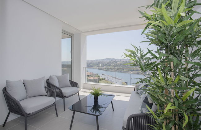 Liiiving -Luxury River View Apartment IV - Photo 38