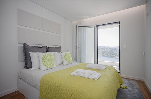 Foto 9 - Liiiving -Luxury River View Apartment IV