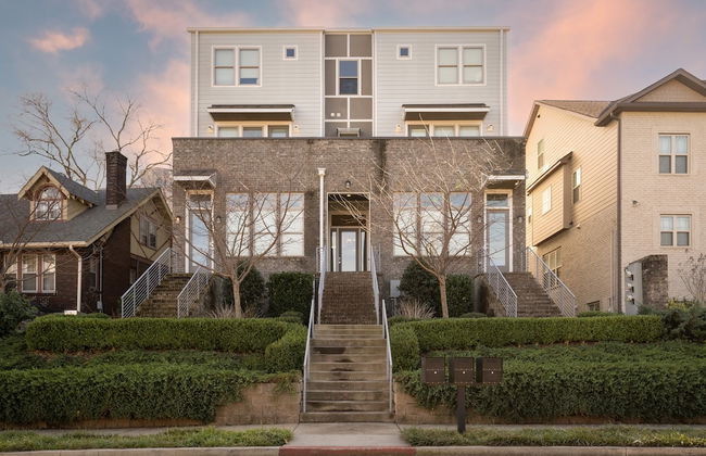 Springsteen by Avantstay Stylish Townhouse in Nashville! - Photo 32