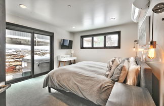 Photo 3 - Pinetree by Avantstay Modern Park City Getaway w/ Patio & Balcony