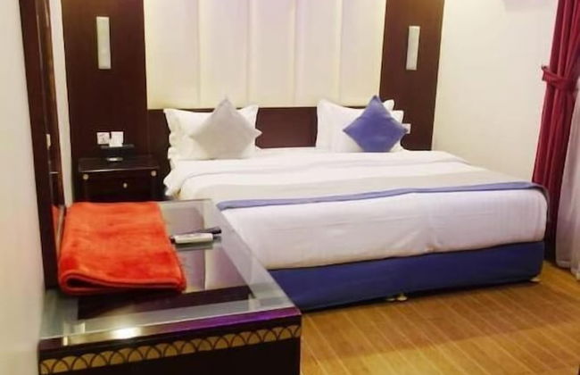 Alyaa Home - Photo 15