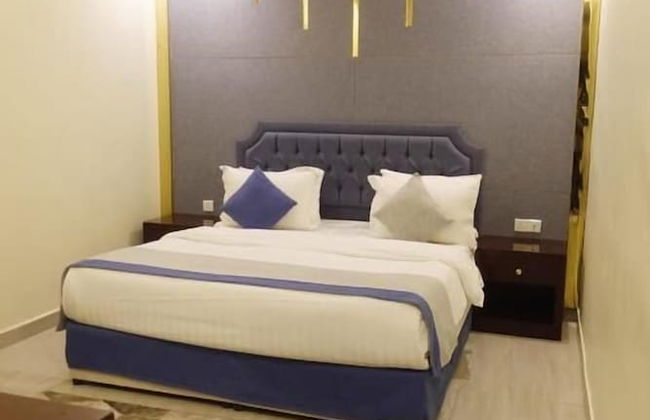 Alyaa Home - Photo 20
