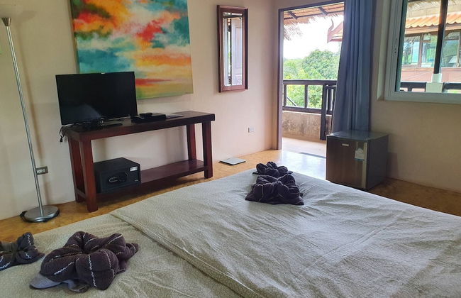 Comfortable Island Suites With Beautiful View and Balconies With Kitchenette - Foto 2