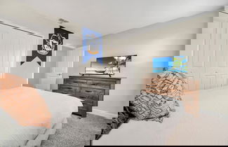 Photo 1 - Gorgeous, Modern Home W/private Pool!