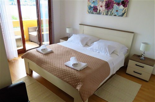 Photo 2 - Apartment by the sea and With Beautiful View, 2 Bedrooms, 4 Persons