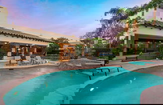 Foto 2 - Palisades by Avantstay Gorgeous Backyard w/ Pool, Spa & Games