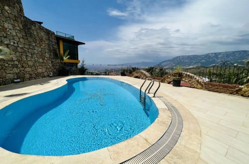 Foto 16 - Dazzling Villa With Private Pool in Alanya