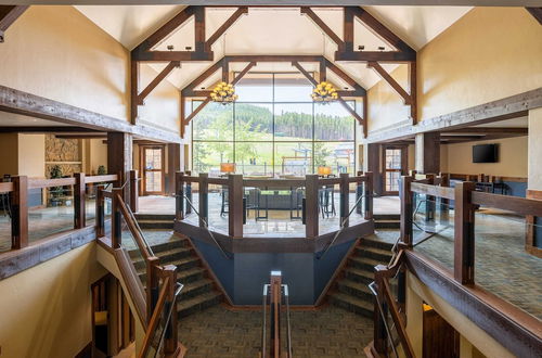 Photo 10 - Twin Chutes by Avantstay Beautiful Ski in Ski out Condo w/ Access to Hot Tub & Gym