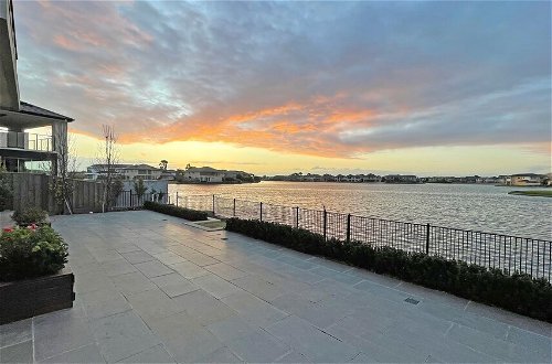 Foto 56 - Luxury Waterfront SpaciousHouse Lakeview