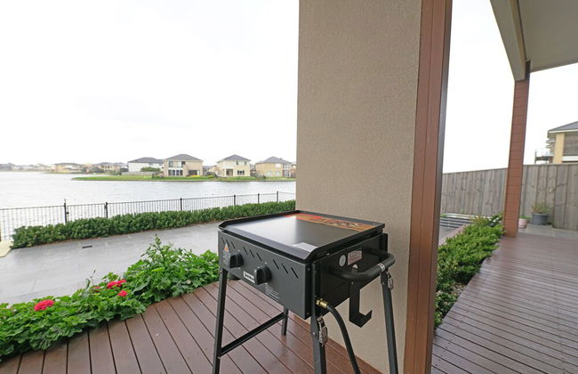 Luxury Waterfront SpaciousHouse Lakeview - Photo 58