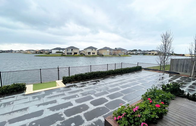 Luxury Waterfront SpaciousHouse Lakeview - Photo 54