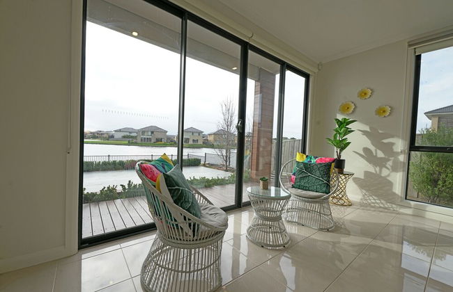 Luxury Waterfront SpaciousHouse Lakeview - Photo 26