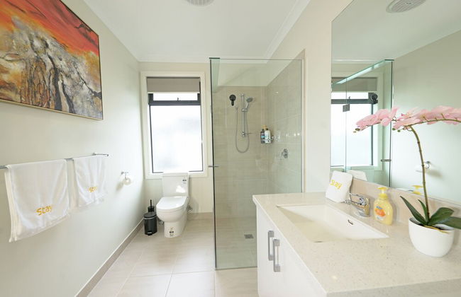 Luxury Waterfront SpaciousHouse Lakeview - Photo 44