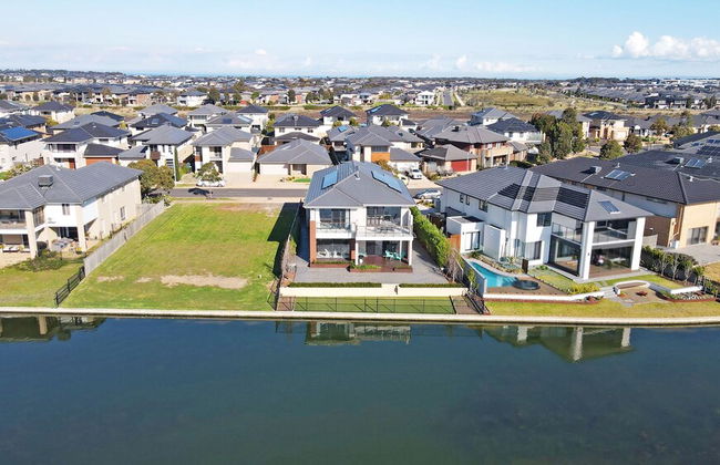Luxury Waterfront SpaciousHouse Lakeview - Photo 61