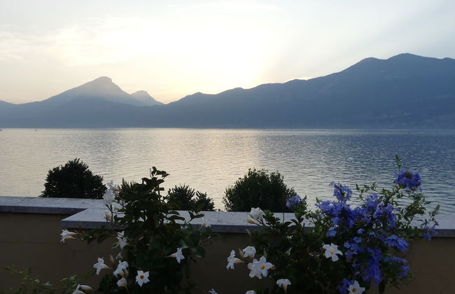 Modern Apartment With Large Terrace Malcesine - Foto 5