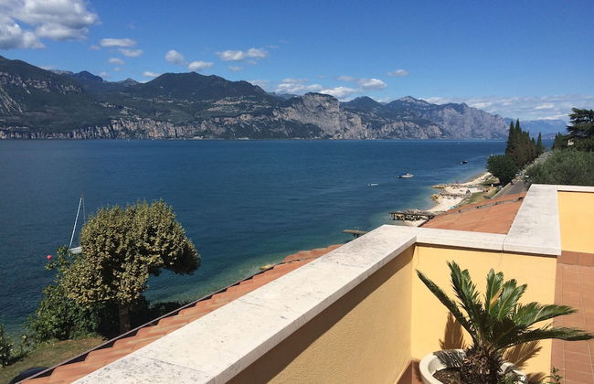 Modern Apartment With Large Terrace Malcesine - Foto 10