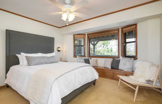 Pollock by Avantstay Stunning Views w/ Movie Room, Hot Tub, Game Room & Large Balcony - Foto 16