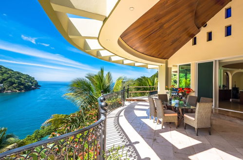 Foto 65 - Beach Frontage Armonia Villa With Stunning Views