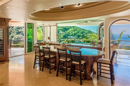 Foto 75 - Beach Frontage Armonia Villa With Stunning Views