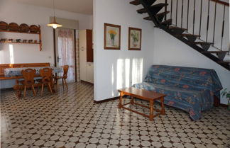 Photo 2 - Comfortable Villa for up to 6 Guests by Beahost Rentals