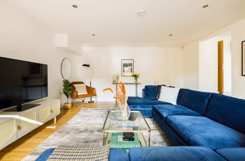 Photo 15 - The Clapham - Captivating 2bdr With Garden & Parking