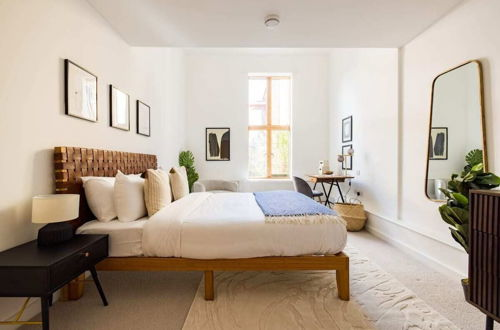Photo 10 - The Clapham - Captivating 2bdr With Garden & Parking