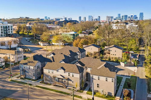 Photo 23 - Hart Suite 8 by Avantstay Gorgeous Town House w/ Modern Amenities in Nashville