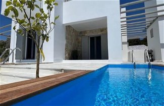 Foto 1 - White Villas Paros With Private Pool