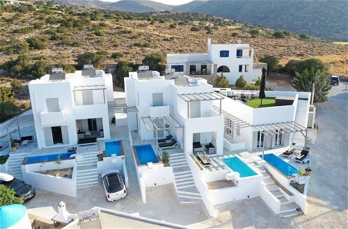 Foto 21 - White Villas Paros With Private Pool