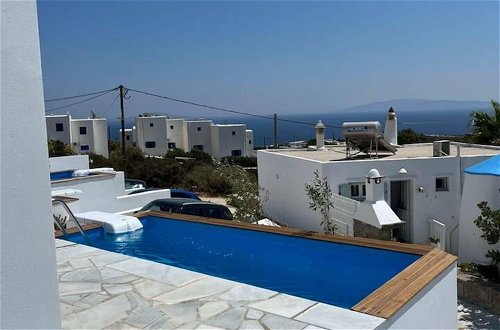 Photo 12 - White Villas Paros With Private Pool