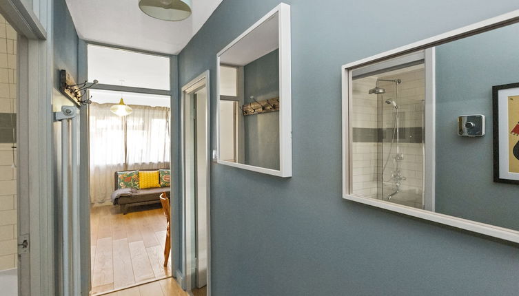 Photo 1 - Stylish 1BR Next to Tower Bridge