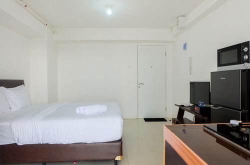 Foto 1 - New Studio at Bassura City Apartment near Shopping Mall