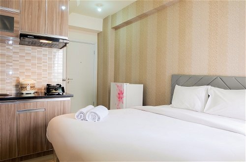 Foto 6 - Comfortable Fully Furnished Studio Green Pramuka City Apartment
