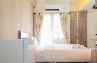 Foto 2 - Comfortable Fully Furnished Studio Green Pramuka City Apartment