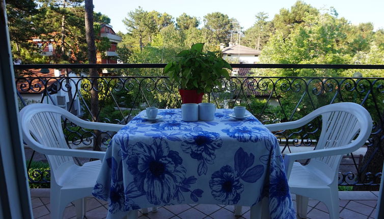 Photo 1 - Beautiful Apartment in Villa With Terrace