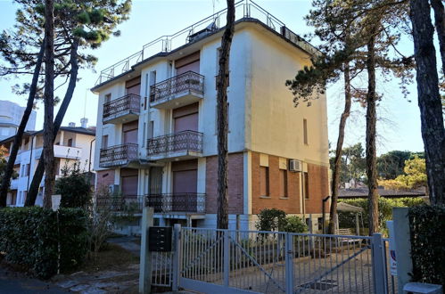 Foto 23 - Fantastic Flat in a Quiet Villa With Terrace in Lignano Pineta by Beahostrentals