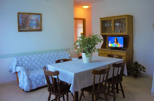 Foto 10 - Beautiful Apartment in Villa With Terrace - Great Location in Lignano Pineta
