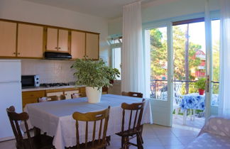 Foto 1 - Splendid Apartment in Villa in a Great Location in Lignano Pineta by Beahost