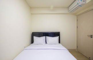 Photo 1 - Modern 2BR Room at Meikarta Apartment By Travelio