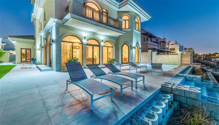Photo 1 - Amazing 5 Bedroom Villa With Private Pool