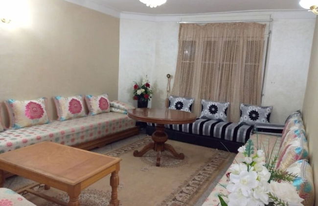 Apartment in the Center of Casablanca - Photo 1